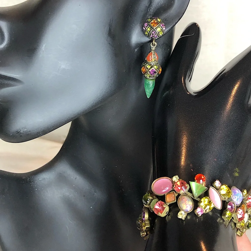 HEIDI DAUS Elegant Multicolor Drop Earrings - Picture 13 of 17